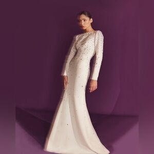 Honayda

Long Sleeve White Dress